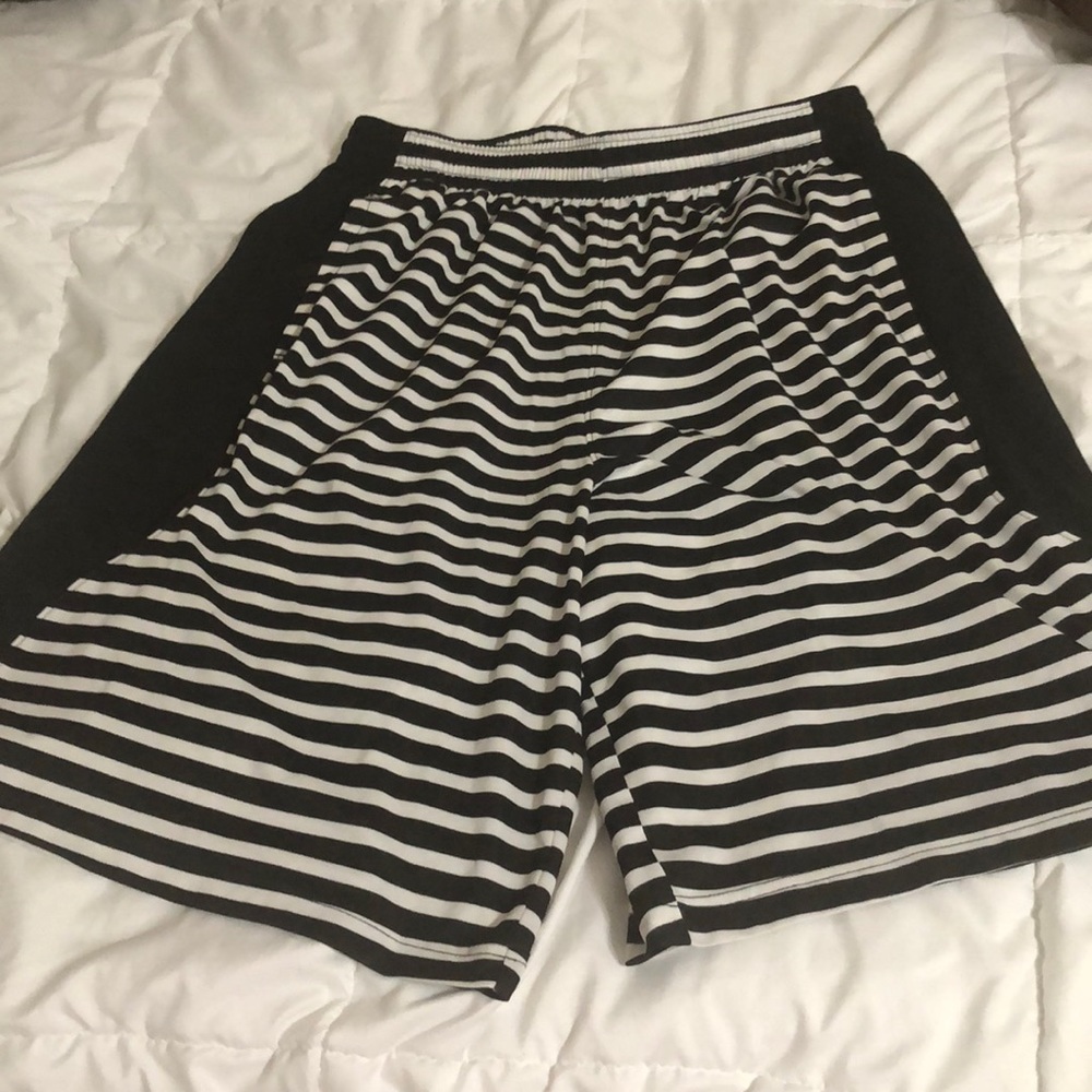 Men xl Jordan basketball shorts